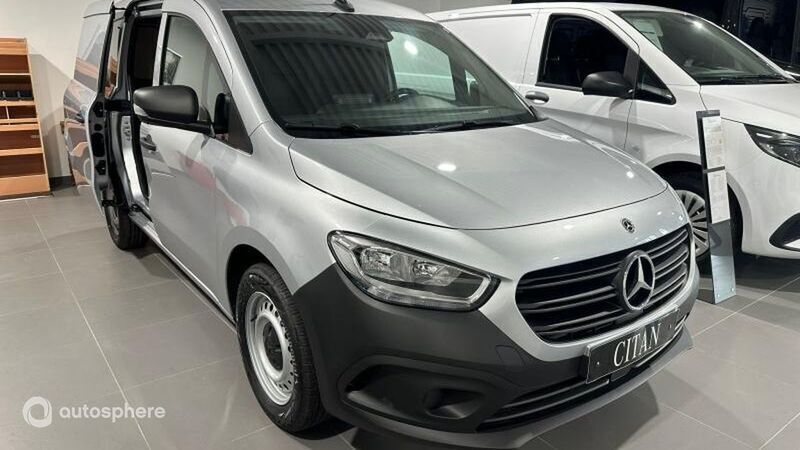 Argent helvin métallisé Nouvelle 2025 Mercedes Citan 113 Van | 31 480 € - Image 1/4