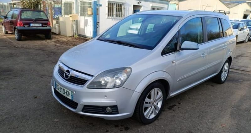 Gris Occasion 2007 Opel Zafira Monospace | 2 990 € - Image 1/4