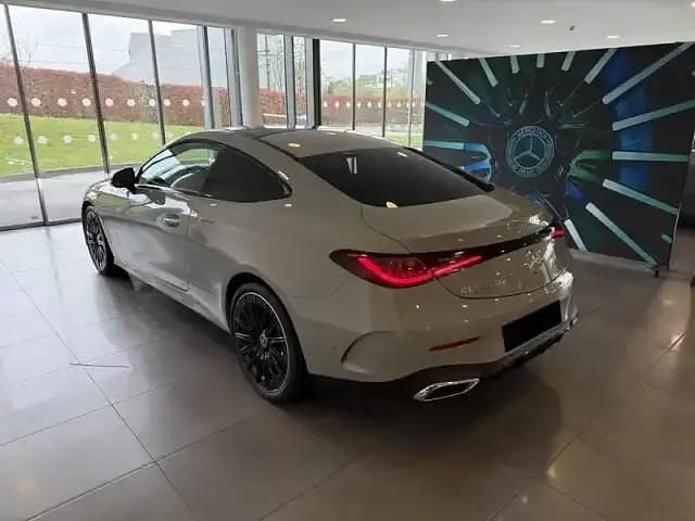 Occasion Mercedes CLE220 2025 Alpingrauunilack Coupé