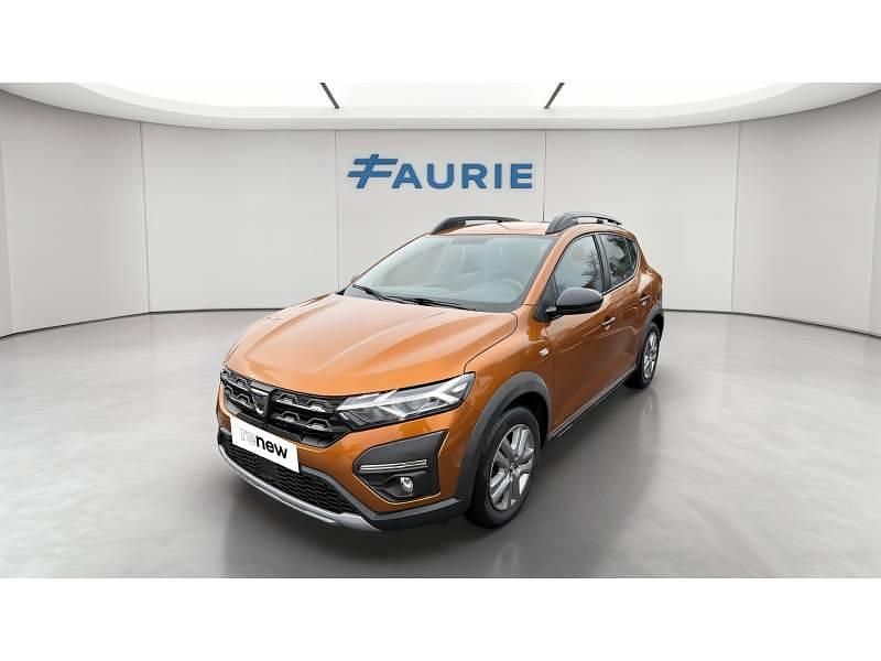 Occasion Dacia Sandero Essentiel 2022 Orange Citadine