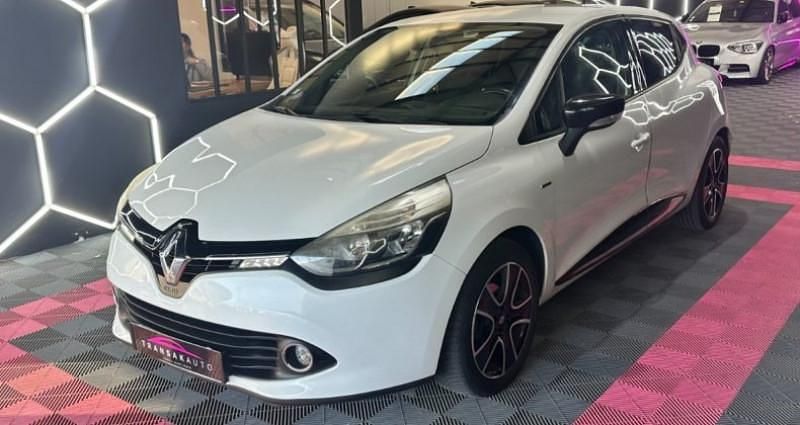 Occasion Renault Clio IV LIMITED 121 ch (88 kW) 2014 Blanc Citadine