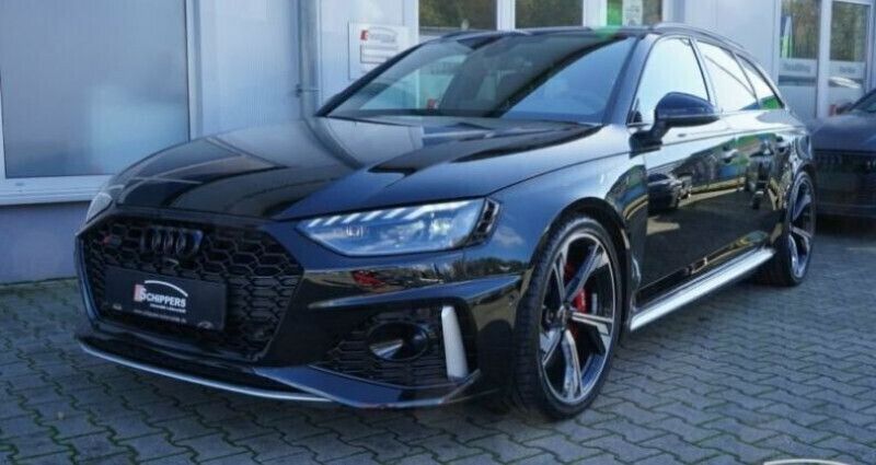 Gray Utilisé 2020 Audi RS4 Sport Berline | 99 990 € - Image 1/4