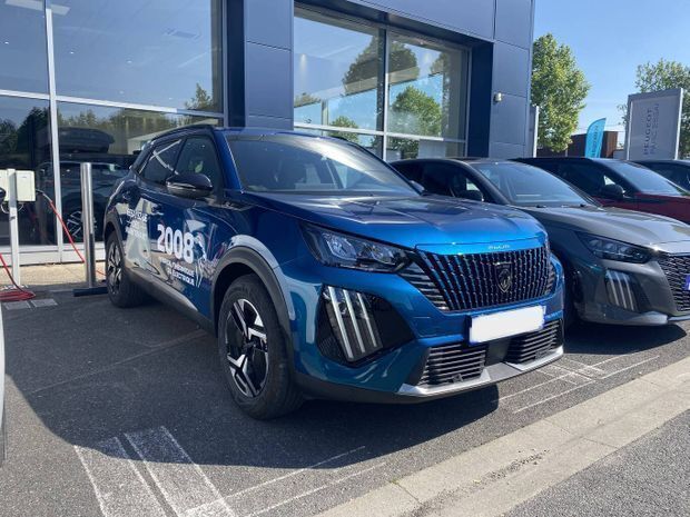 Bleu Utilisé 2025 Peugeot e-2008 Allure SUV | 30 890 € (Prix assez cher) - Image 1/4