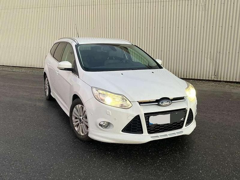 Occasion Ford Focus Titanium 156 ch (114 kW) 2013 Blanc Break