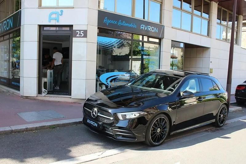 Noir Occasion 2022 Mercedes A200 AMG line Berline | 31 490 € (Prix juste) - Image 1/4