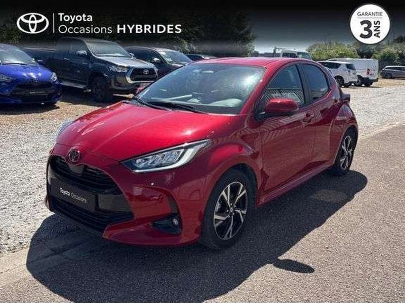 Utilisé 2024 Toyota Yaris Hybrid Design Berline | 23 480 € (Prix assez cher) - Image 1/1