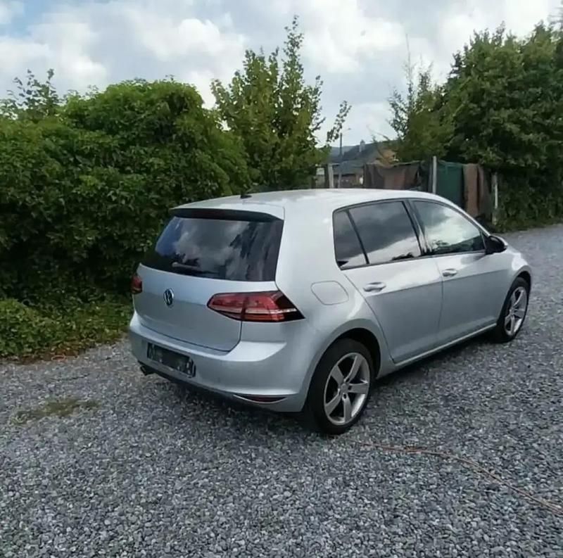 Image 2/4