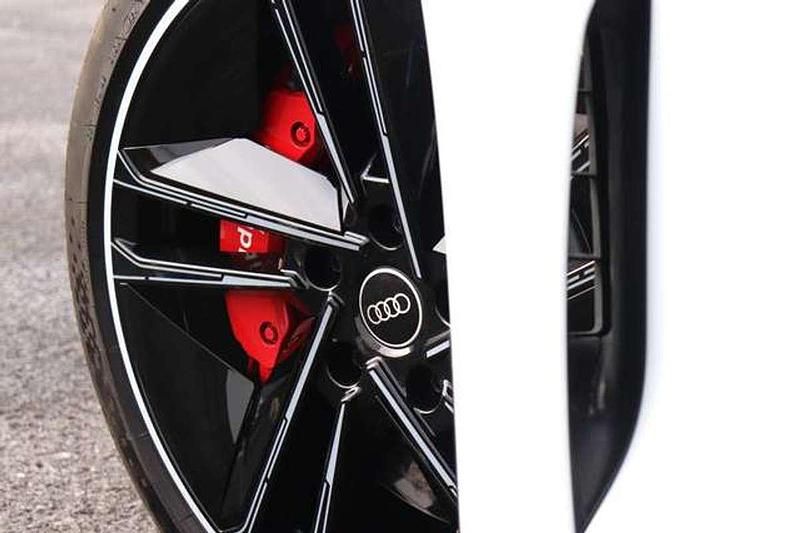 Occasion Audi e-tron GT quattro Sport 439 kW (598 ch) 2023 Gris Berline