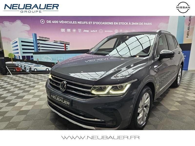 Gris dauphin métallisée Utilisé 2022 VW Tiguan Elegance SUV | 27 990 € (Prix juste) - Image 1/4