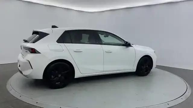 Occasion Opel Astra 180 ch (132 kW) 2023 Blanche Berline