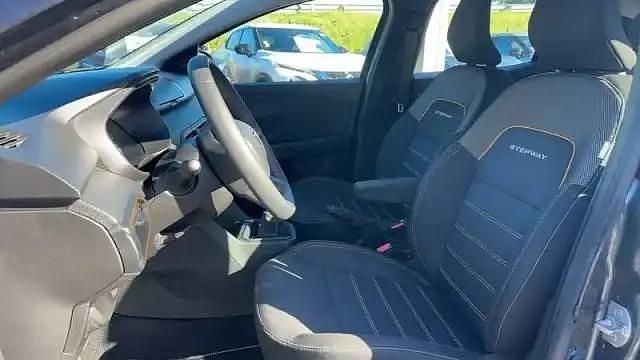 Gris Utilisé 2021 Dacia Sandero Berline | 11 790 € (Bon prix) - Image 1/4