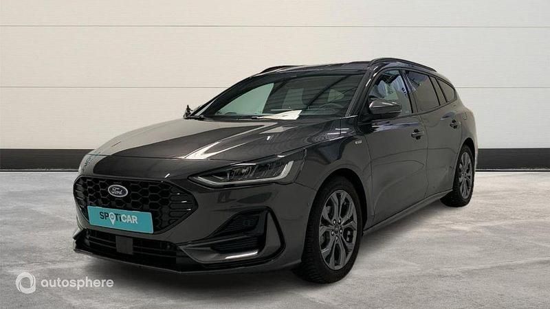 Gris Utilisé 2023 Ford Focus ST-Line X Break | 23 499 € (Prix juste) - Image 1/4