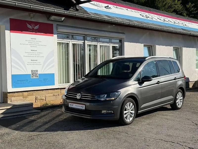 Gris Utilisé 2017 VW Touran Highline Monospace | 11 699 € (Prix assez cher) - Image 1/4