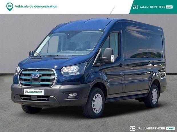 Bleu Nouvelle 2025 Ford Econoline Trend Van | 49 980 € - Image 1/4