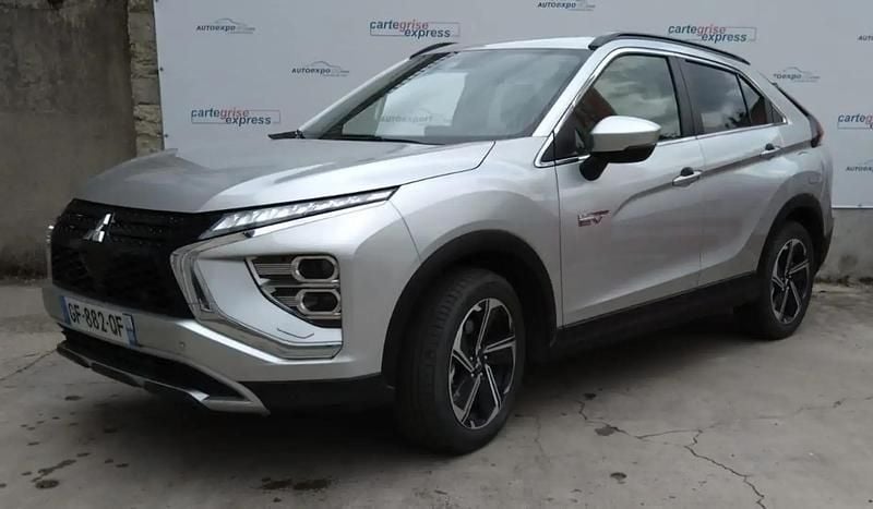 Gris metal Utilisé 2022 Mitsubishi Eclipse Cross SUV | 24 500 € (Prix juste) - Image 1/4