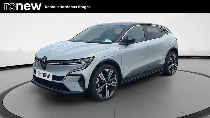 Gris Utilisé 2022 Renault Mégane Iconic Berline | 23 990 € (Prix juste) - Image 1/4