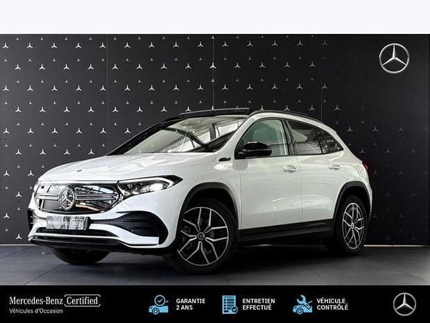 Blanc Utilisé 2022 Mercedes EQA250 AMG line SUV | 35 889 € (Prix assez cher) - Image 1/4