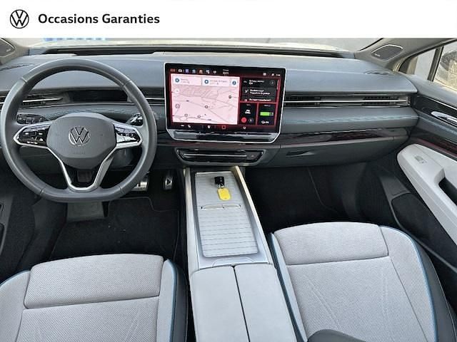 Image 3/4