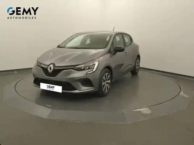 Kqg Utilisé 2023 Renault Clio V Equilibre Berline | 16 980 € (Prix assez cher) - Image 1/4