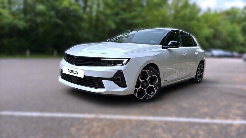 Blanc Utilisé 2023 Opel Astra Berline | 23 738 € (Prix juste) - Image 1/4