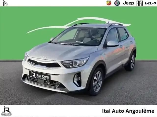 Gris aluminium métallisé Occasion 2023 Kia Stonic Active SUV | 16 990 € (Prix juste) - Image 1/4