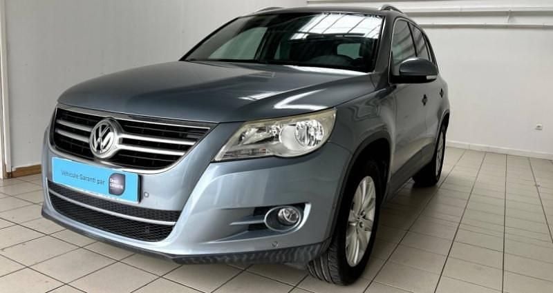 Gris Utilisé 2009 VW Tiguan Sportline SUV | 7 990 € (Prix cher) - Image 1/4
