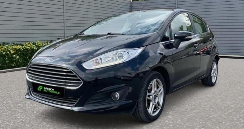 Noir Utilisé 2014 Ford Fiesta Titanium Citadine | 6 490 € - Image 1/4