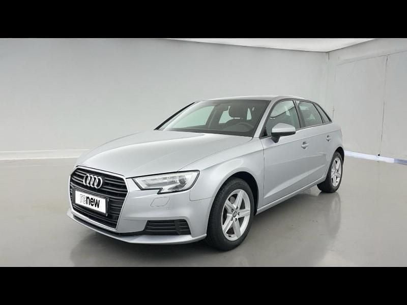 Gris Utilisé 2017 Audi A3 Sportback Business Berline | 17 299 € (Prix juste) - Image 1/4