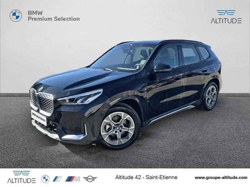 Noir Utilisé 2025 BMW iX1 xLine SUV | 41 990 € (Prix juste) - Image 1/4