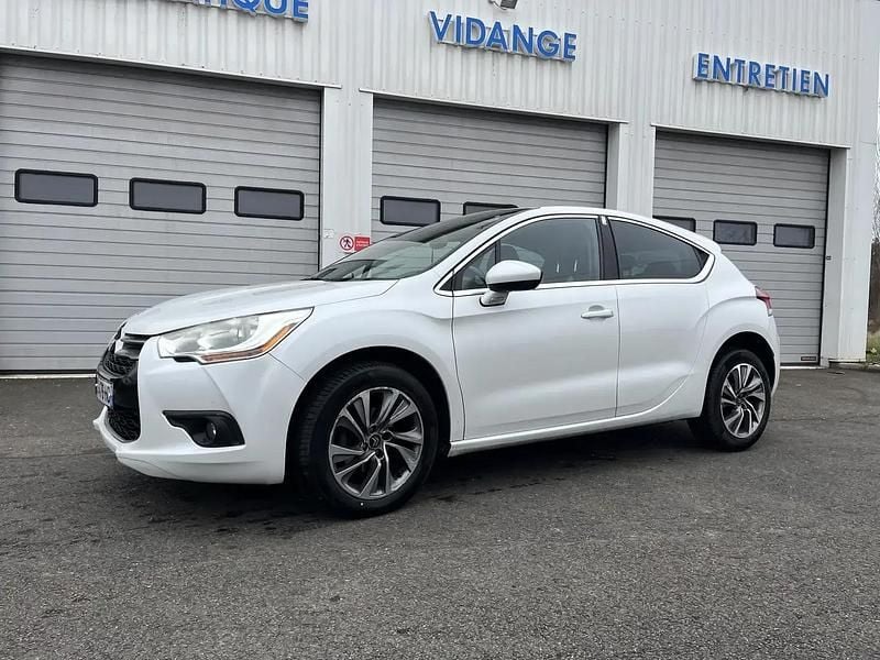 Utilisé 2012 Citroën DS4 Citadine | 5 200 € (Prix assez cher) - Image 1/4