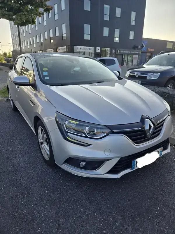 Utilisé 2017 Renault Mégane IV Life Berline | 7 800 € (Prix cher) - Image 1/4