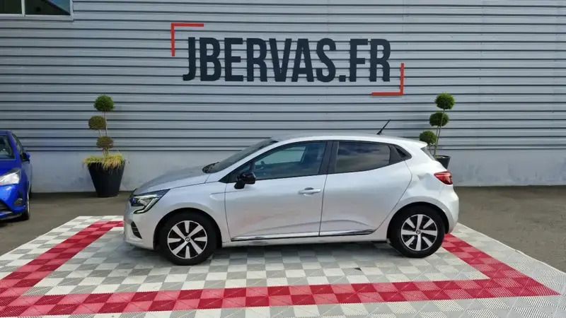 Utilisé 2022 Renault Clio V Evolution Berline | 16 499 € (Prix juste) - Image 1/4