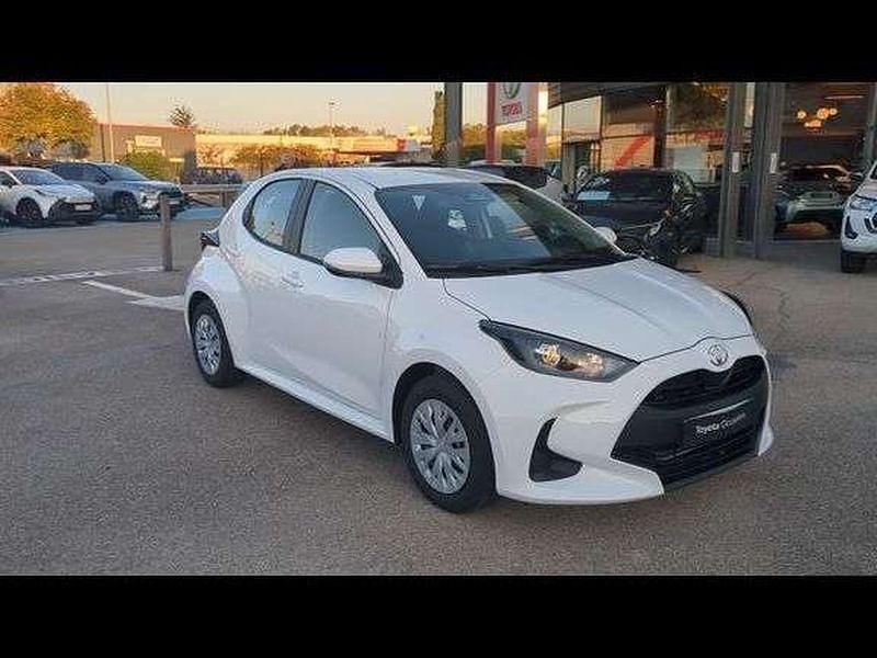 Utilisé 2025 Toyota Yaris Hybrid Berline | 21 600 € (Prix juste) - Image 1/1