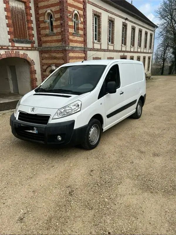 Utilisé 2012 Peugeot Expert Van | 9 000 € (Prix juste) - Image 1/4