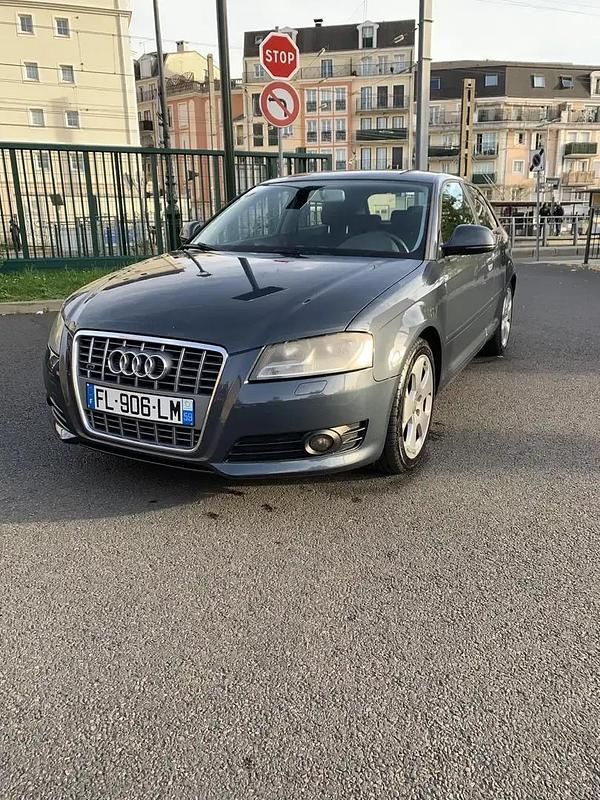 Gris Utilisé 2010 Audi A3 Sport Berline | 3 500 € (Prix assez cher) - Image 1/4