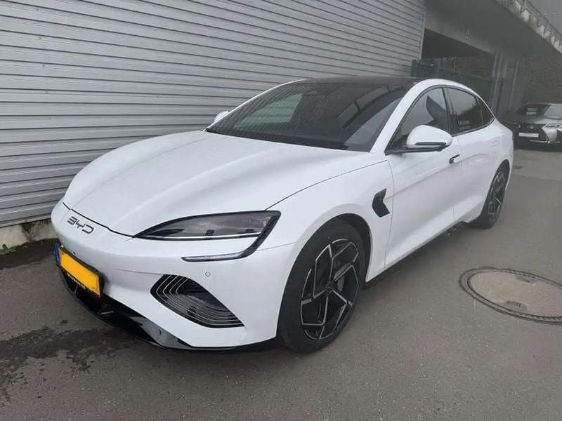 Blanc Occasion 2025 BYD Seal Berline | 49 390 € - Image 1/4