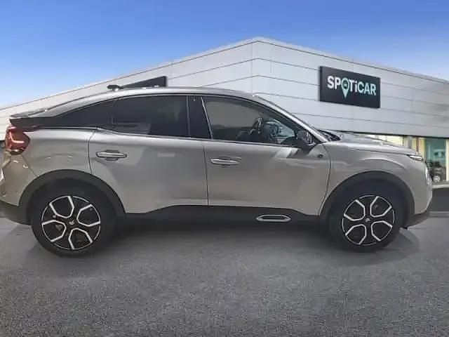 Occasion Citroën e-C4 11 kW (15 ch) 2024 Gris acier (m) Berline