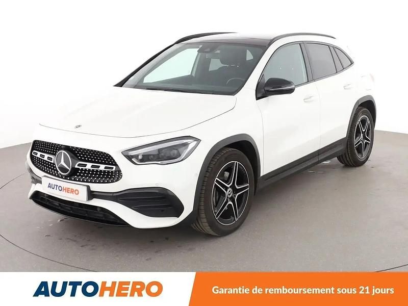 Blanc Utilisé 2020 Mercedes GLA200 AMG line SUV | 32 390 € (Prix juste) - Image 1/2
