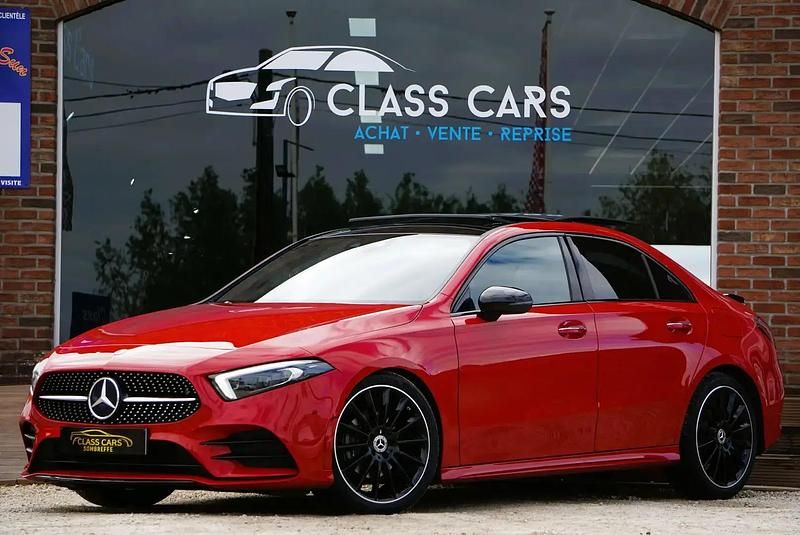 Rouge Occasion 2020 Mercedes A180 AMG Berline | 25 990 € (Prix assez cher) - Image 1/4