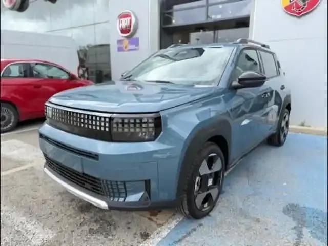 Nouvelle Fiat Grande Panda La Prima 2025 Bleu lago métallisé Citadine