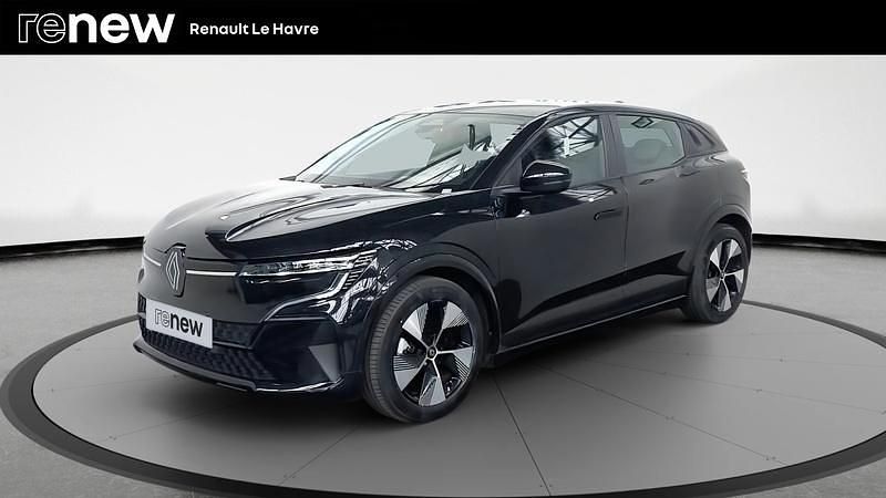 Noir Utilisé 2022 Renault Mégane Equilibre Berline | 19 990 € (Prix juste) - Image 1/4