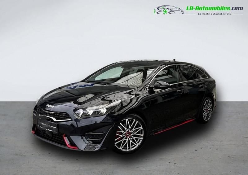 Utilisé 2023 Kia ProCeed 2 Citadine | 35 500 € (Prix juste) - Image 1/4