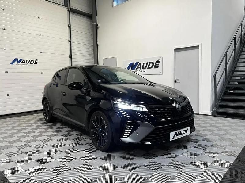 Noir Utilisé 2024 Renault Clio V Esprit Alpine Berline | 23 990 € (Prix cher) - Image 1/4
