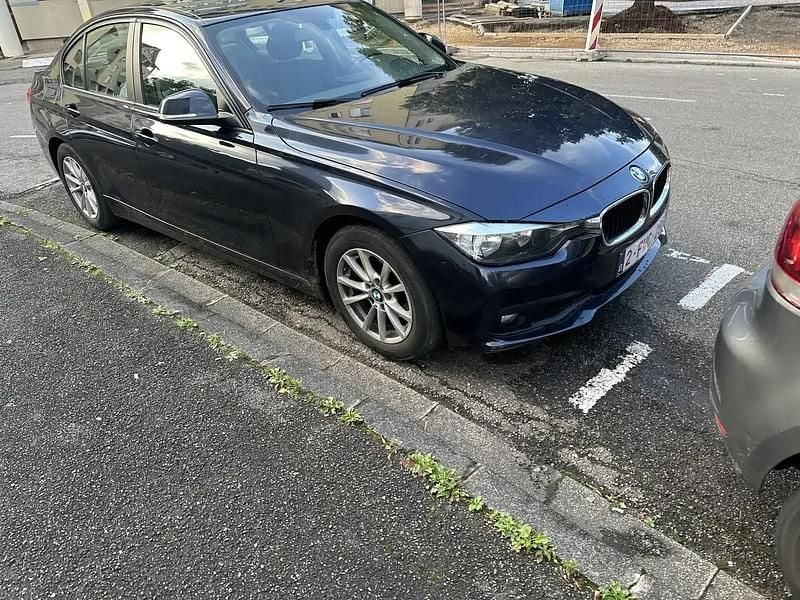 Utilisé 2016 BMW 318 Sport Line Berline | 11 000 € (Bon prix) - Image 1/4