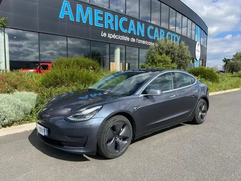 Gris Utilisé 2020 Tesla Model 3 Long Range Berline | 31 490 € (Prix juste) - Image 1/4