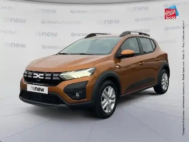 Orange atacama métallisé Occasion 2024 Dacia Sandero Expression Berline | 16 499 € (Prix juste) - Image 1/4