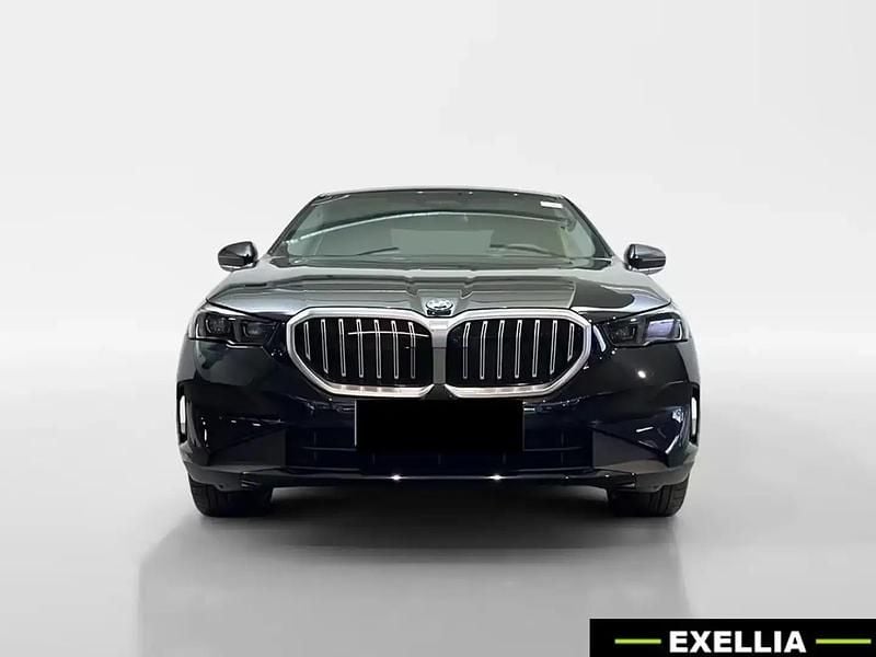 Noir Utilisé 2024 BMW 545 Sport Line Berline | 78 490 € - Image 1/4