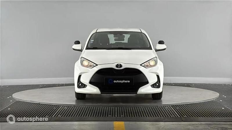 Occasion Toyota Yaris Hybrid Business Edition 94 ch (69 kW) 2022 Berline