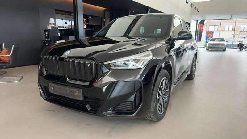 Noir Occasion 2023 BMW iX1 M Sport SUV | 38 495 € (Super prix) - Image 1/4