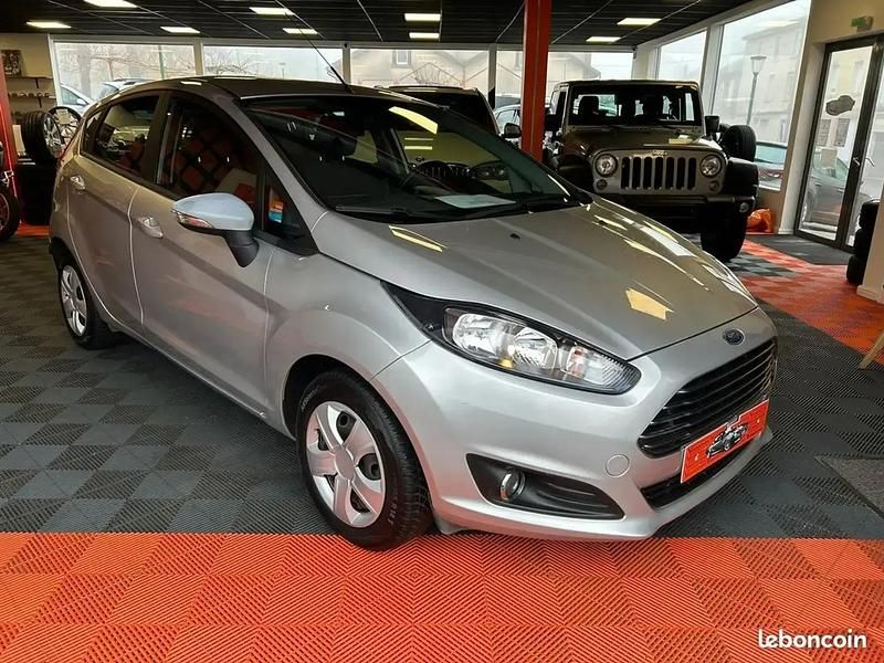 Utilisé 2015 Ford Fiesta Citadine | 7 990 € (Prix juste) - Image 1/4